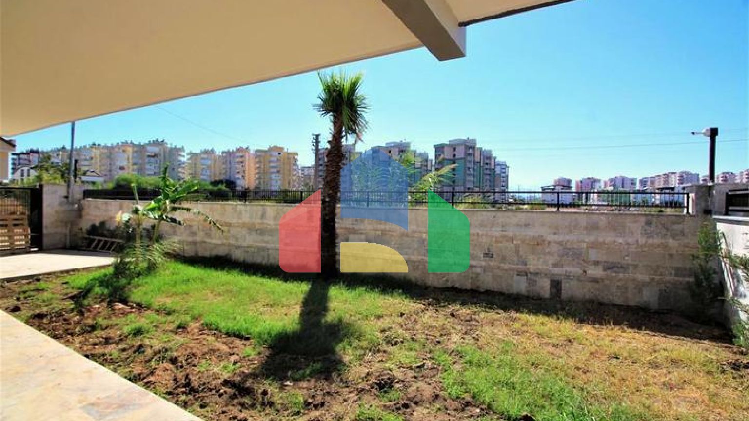 Вилла планировки 6+1 в микрорайоне Гюзельоба - Анталия