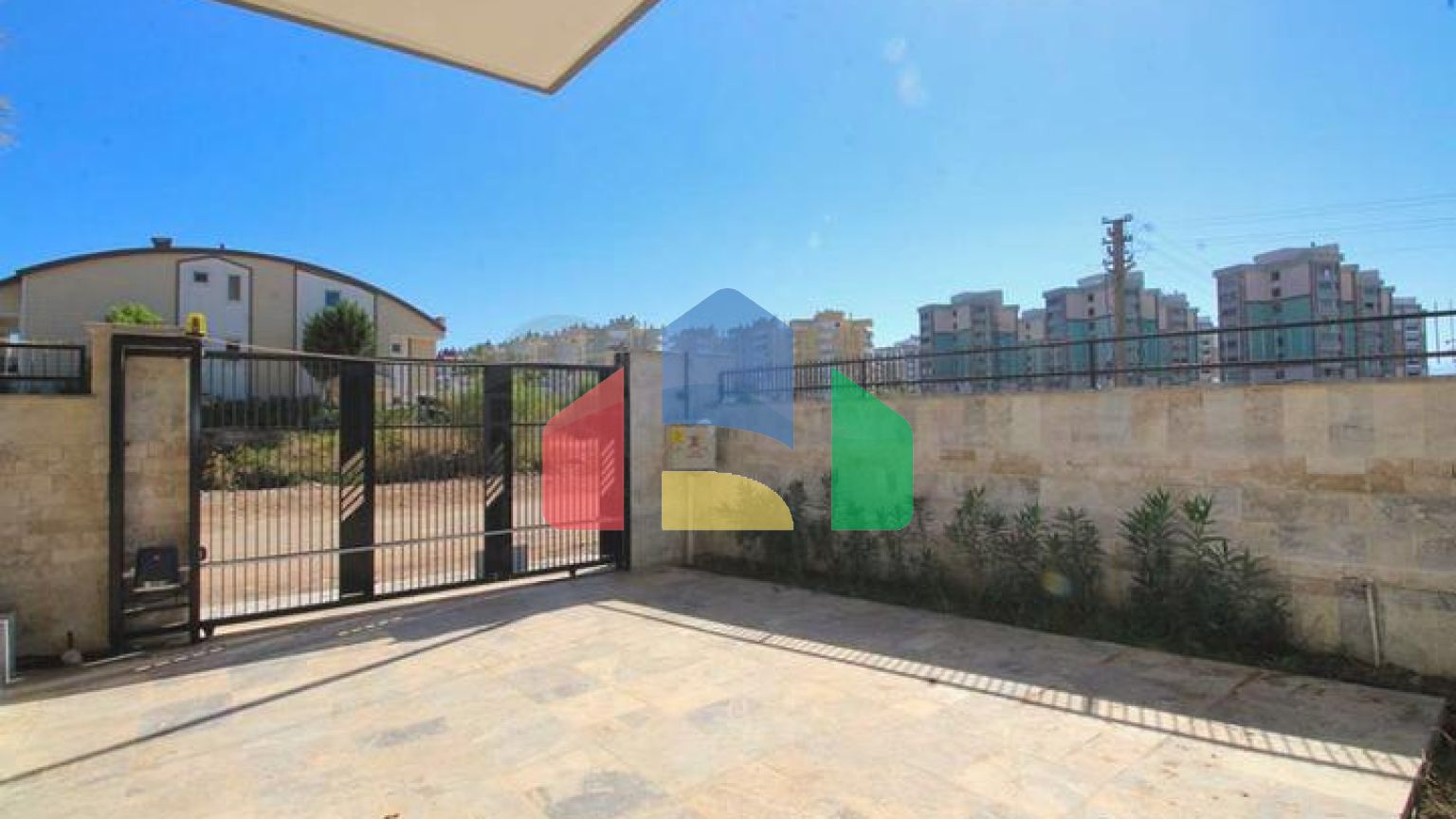 Вилла планировки 6+1 в микрорайоне Гюзельоба - Анталия