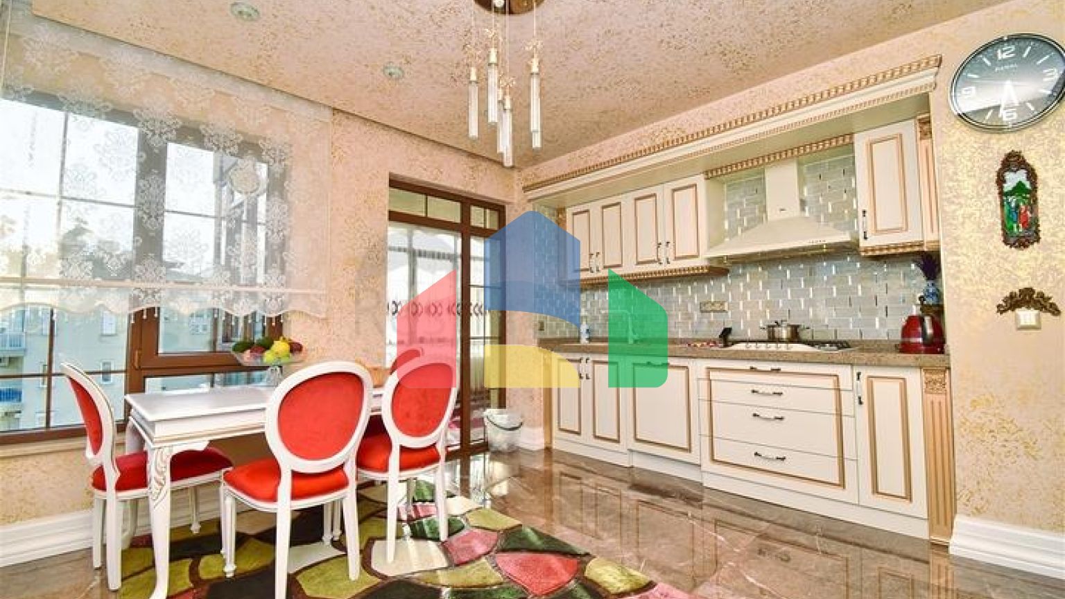 Квартира планування 4 + 2 дуплекс в мікрорайоні Чаглаян-Анталія