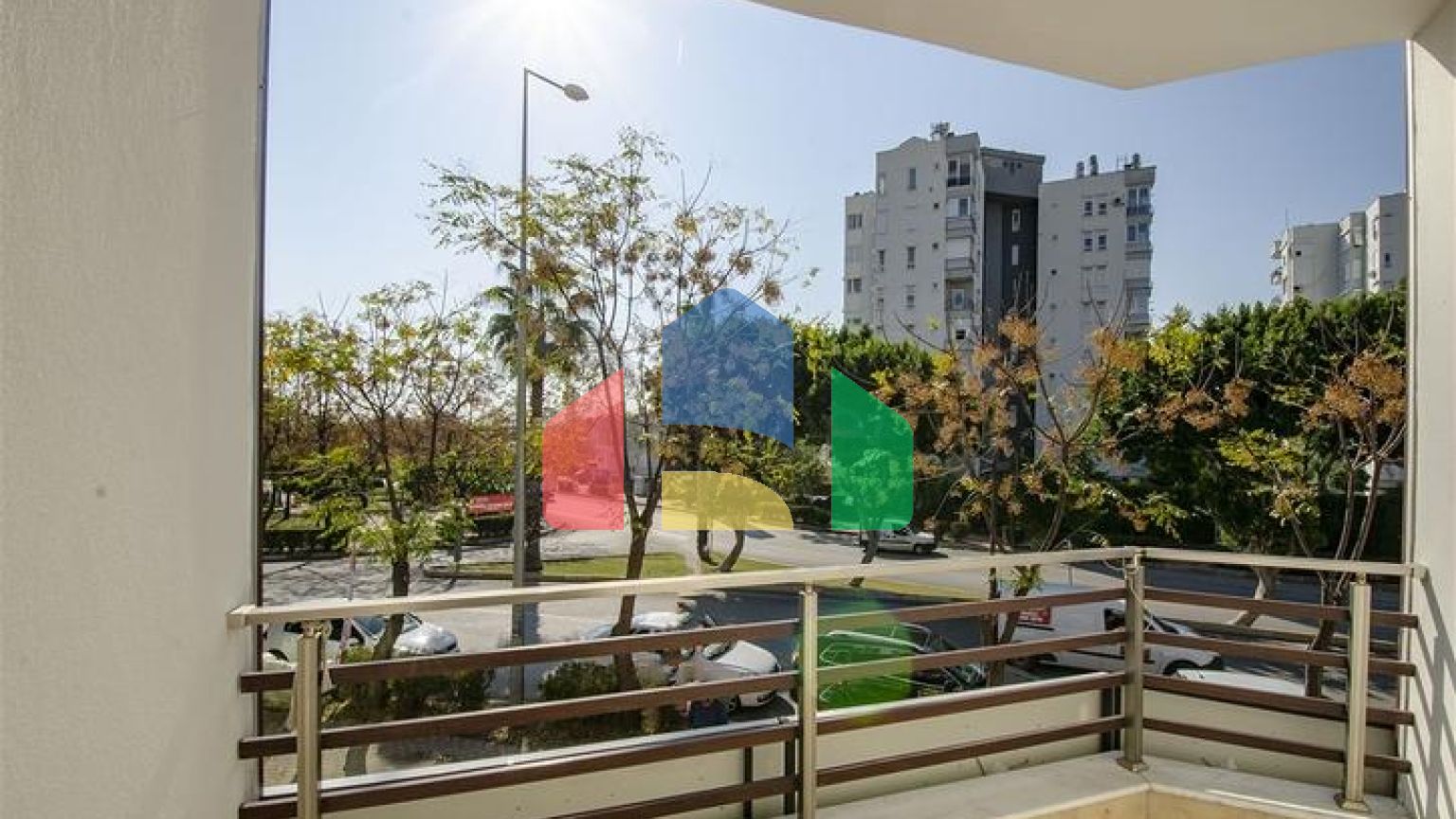 Продажа бизнес центра в районе Лара Анталья