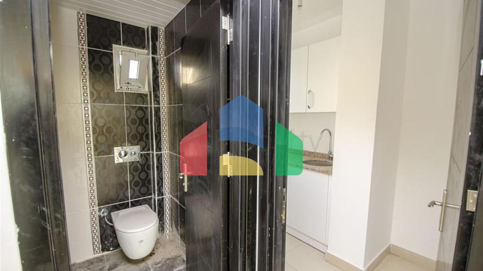 Продажа бизнес центра в районе Лара Анталья