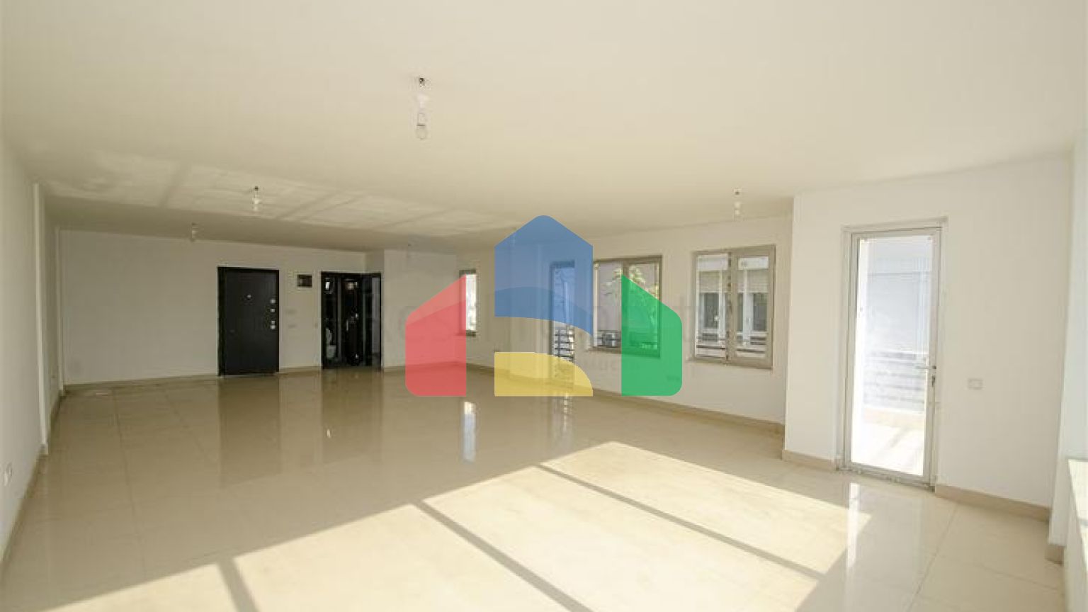 Продажа бизнес центра в районе Лара Анталья