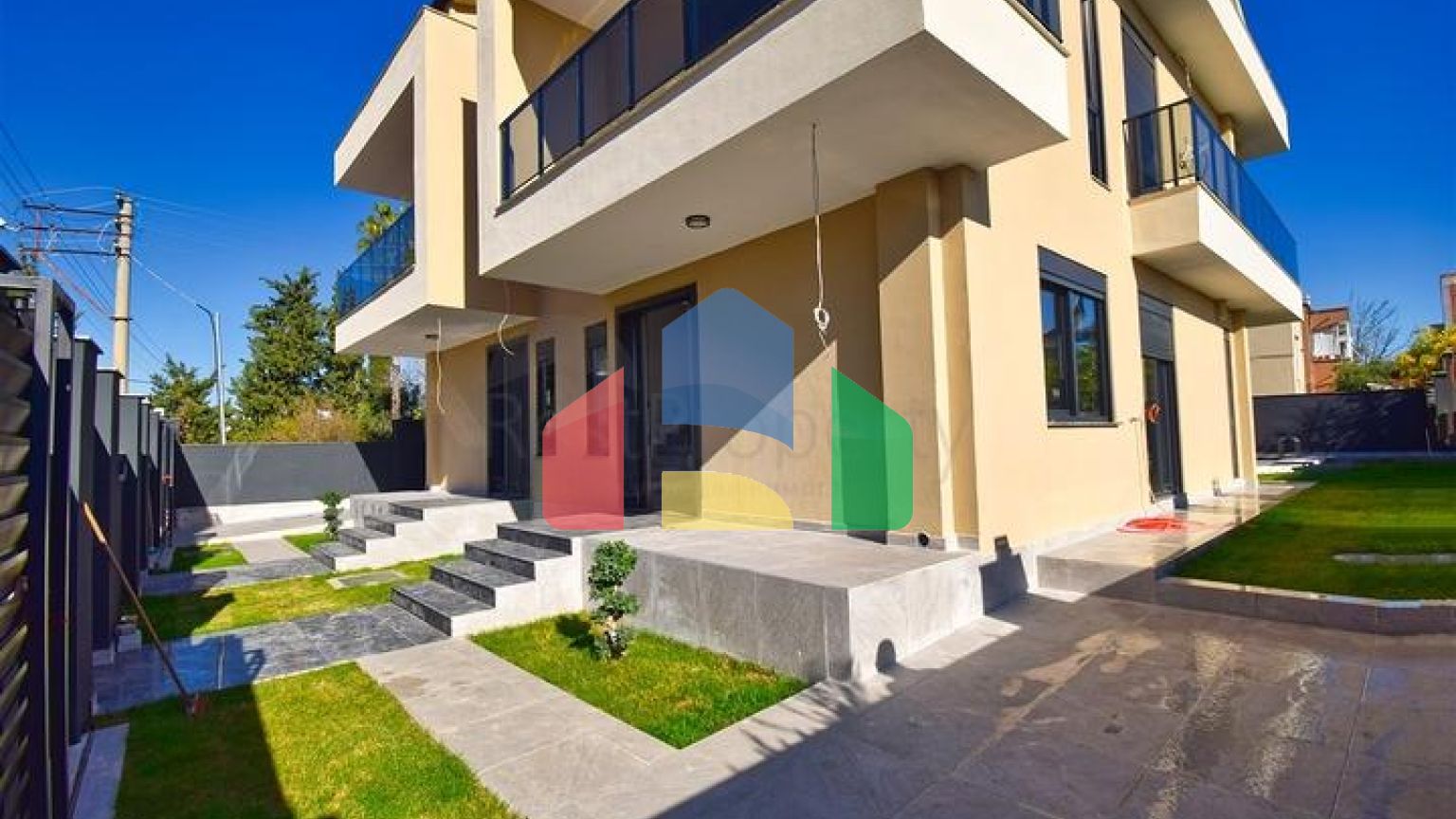 Вилла планировки 3+1 в микрорайоне Эрменек - Анталия