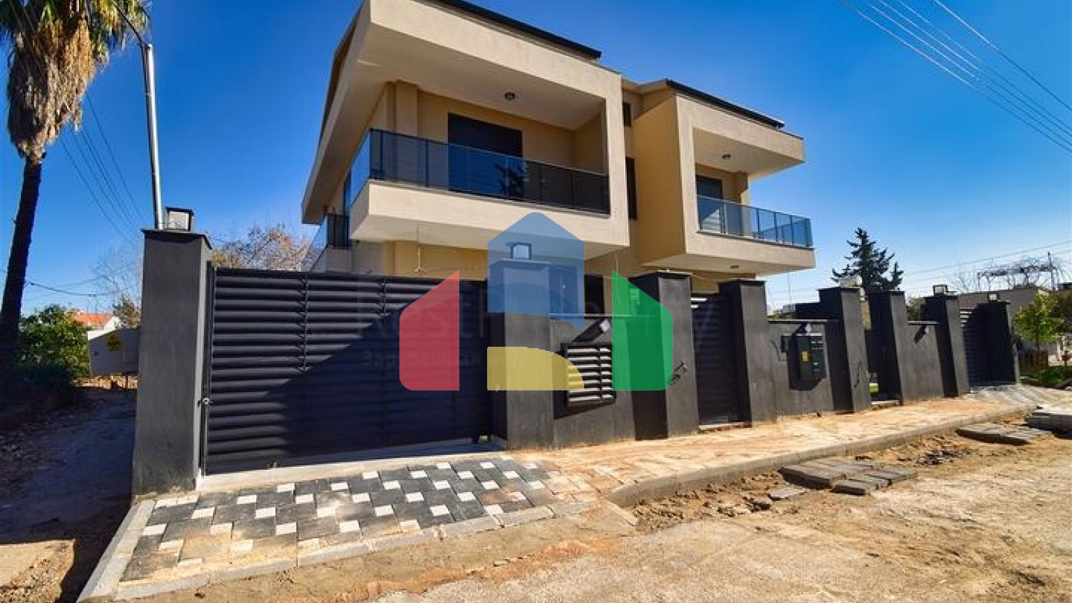 Вилла планировки 3+1 в микрорайоне Эрменек - Анталия