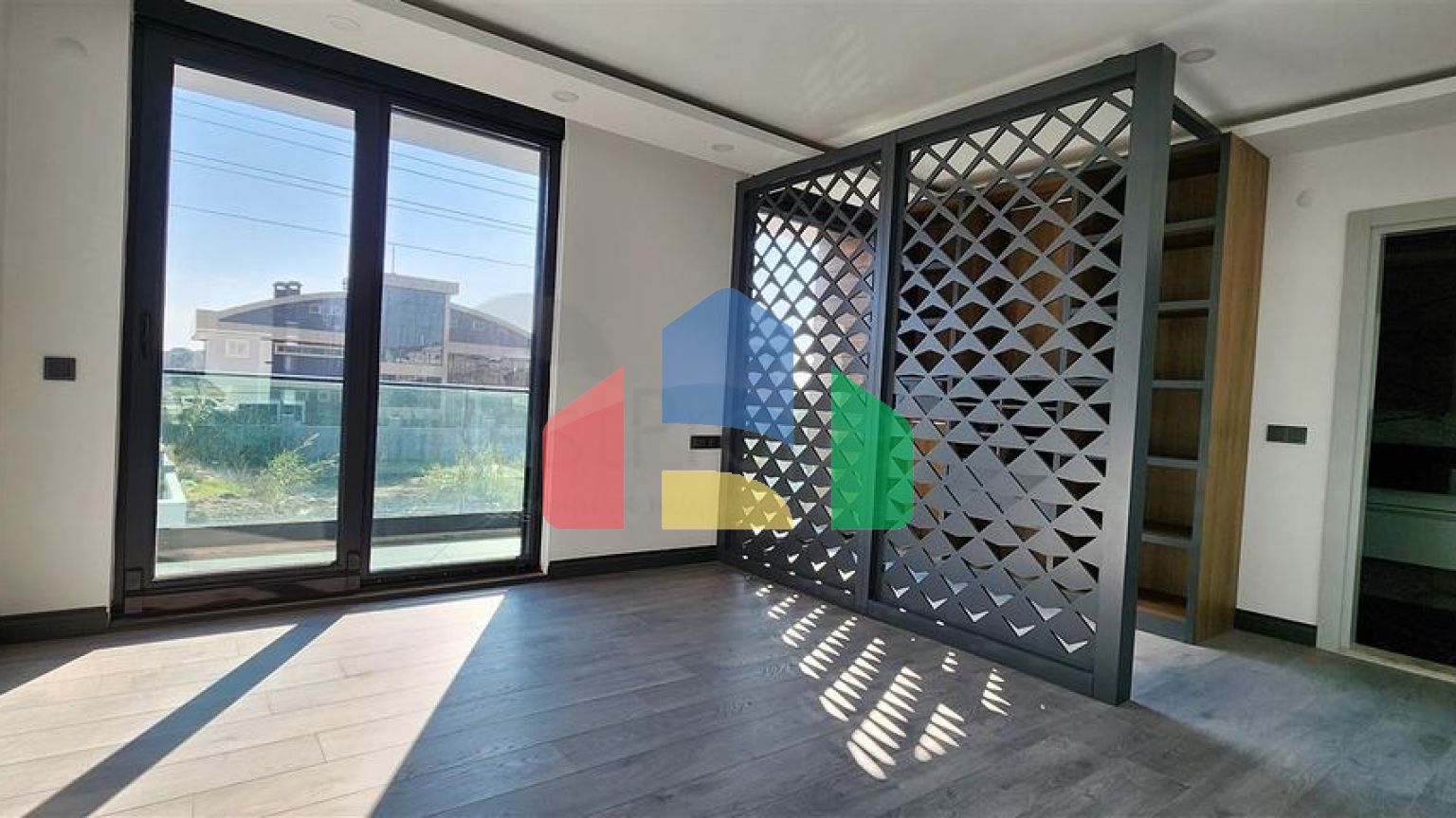 Вилла планировки 5+1 в микрорайоне Гюзельоба - Анталия