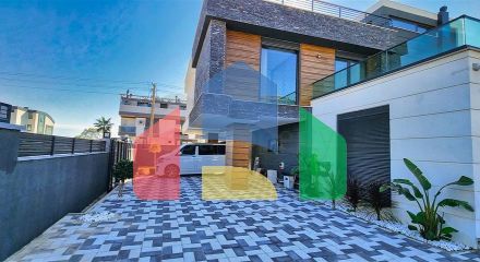 Вилла планировки 5+1 в микрорайоне Гюзельоба - Анталия