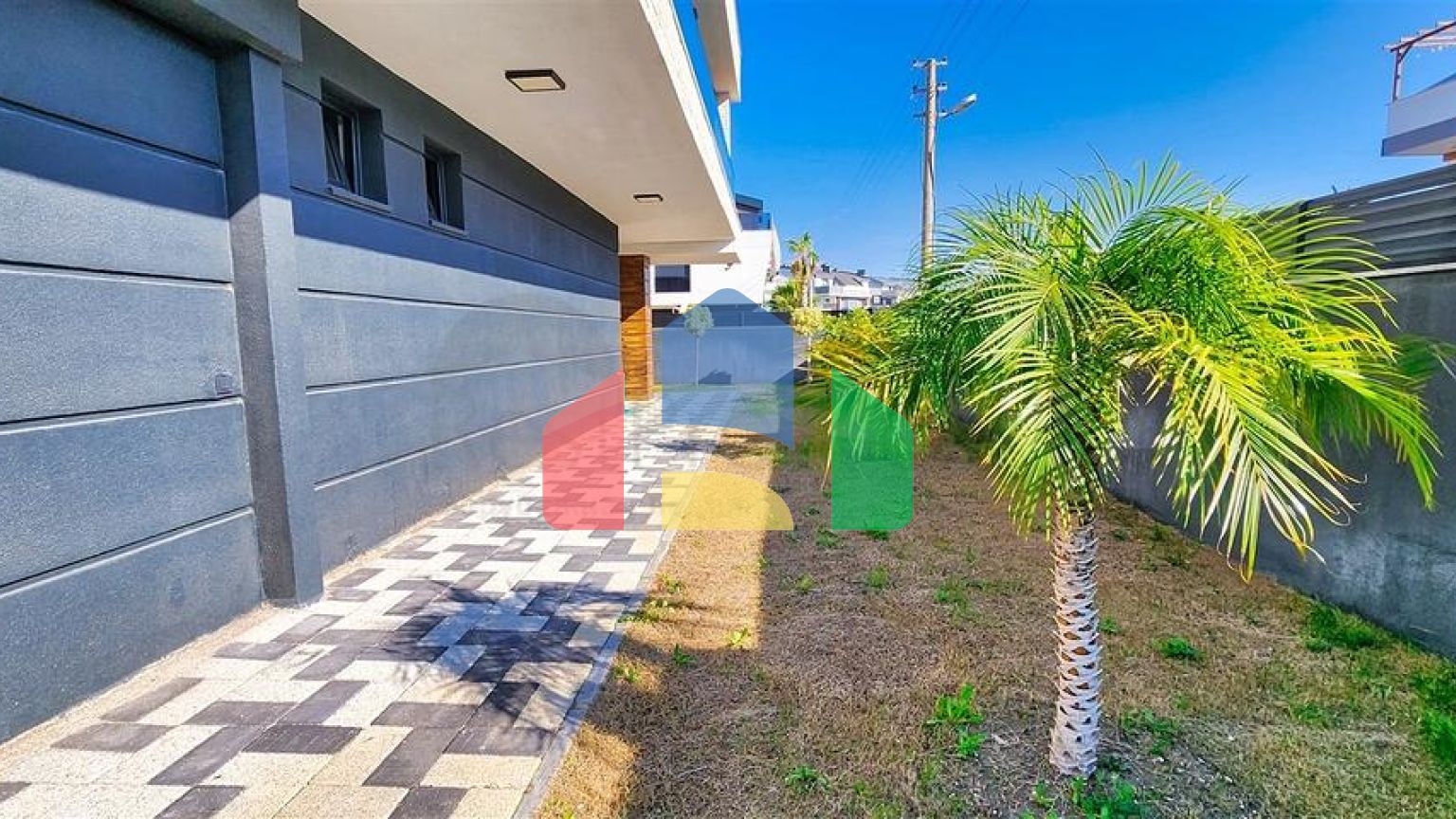 Вилла планировки 5+1 в микрорайоне Гюзельоба - Анталия