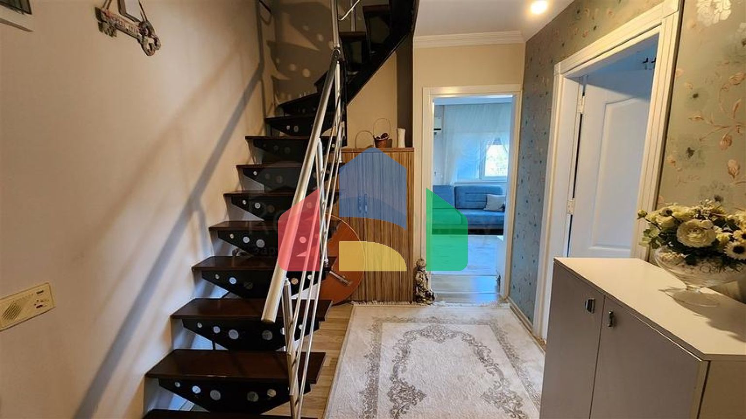 Квартира планування 3 + 1 в мікрорайоні Гюзельбаг - Анталія