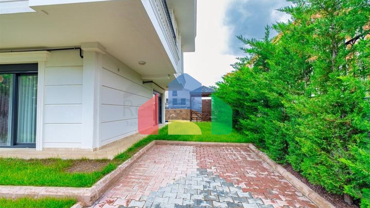 Вілла планування 5 + 1 в мікрорайоні Гюзельоба - Анталія