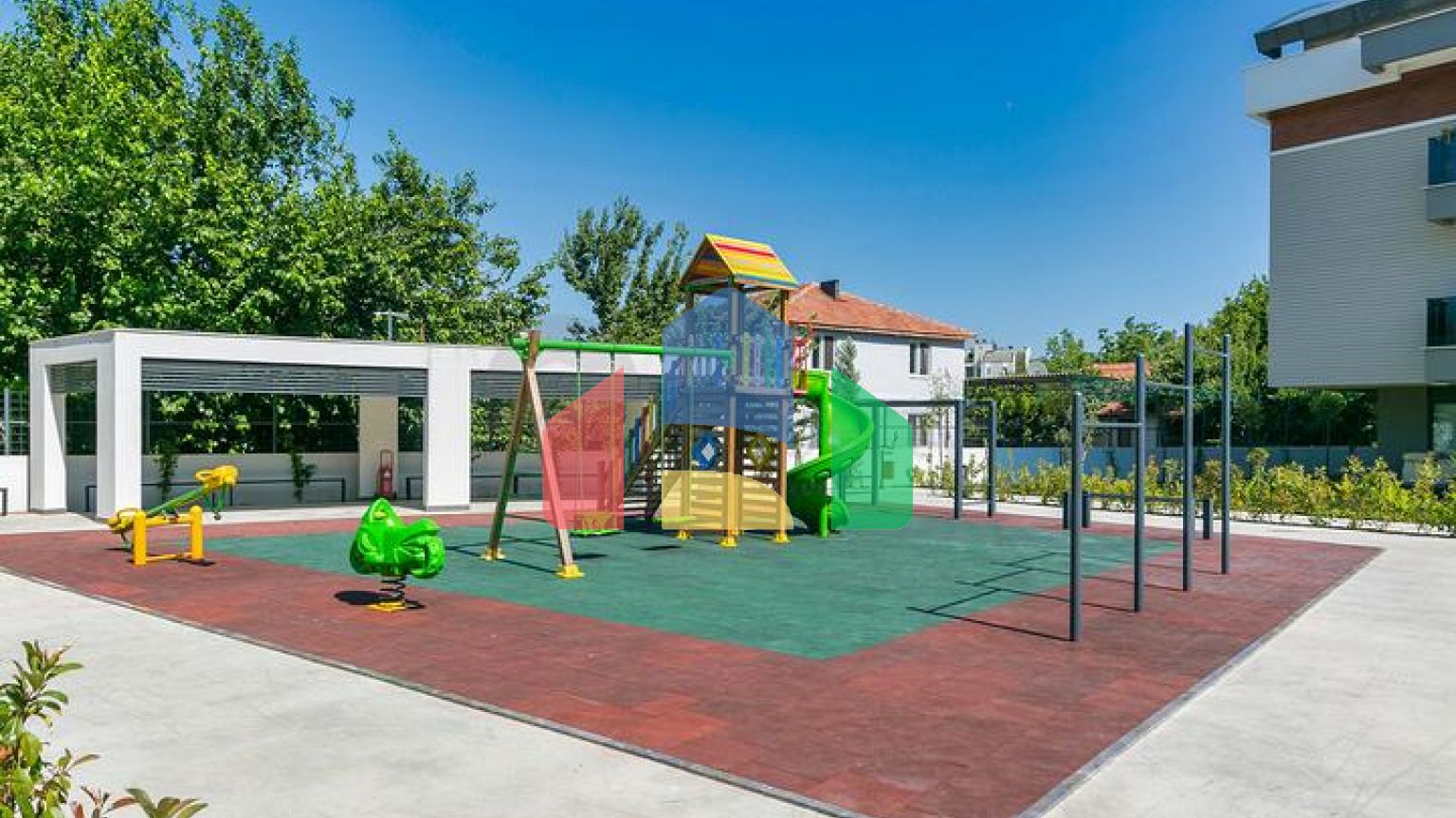 Квартира планування 4 + 1 в мікрорайоні Ерменек - Анталія