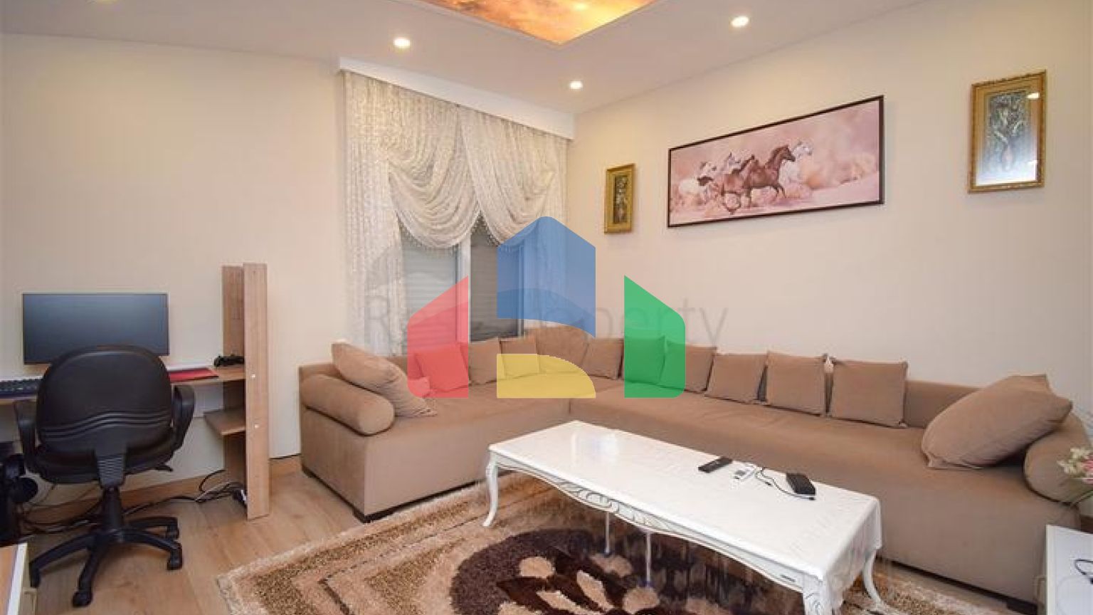 Квартира планировки 3+1 в микрорайоне Гюзельоба - Анталия