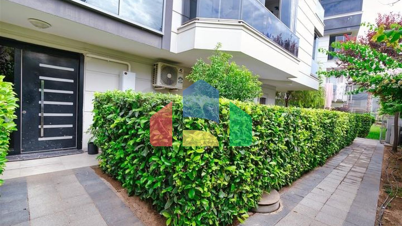 Квартира планування 2 + 1 в мікрорайоні Ерменек - Анталія