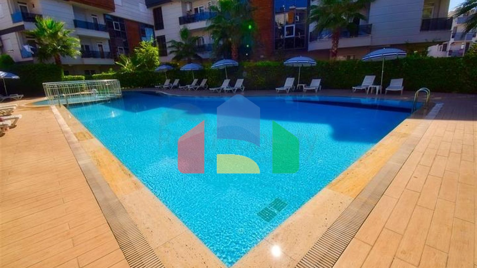 Квартира планування 2 + 1 в мікрорайоні Ерменек - Анталія