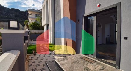 Вилла планировки 4+1 в микрорайоне Эрменек - Анталия