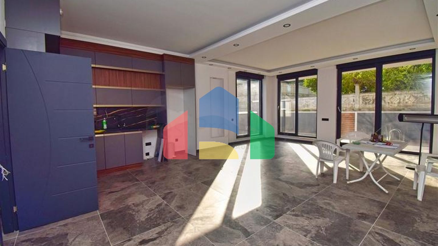 Вилла планировки 4+1 в микрорайоне Эрменек - Анталия