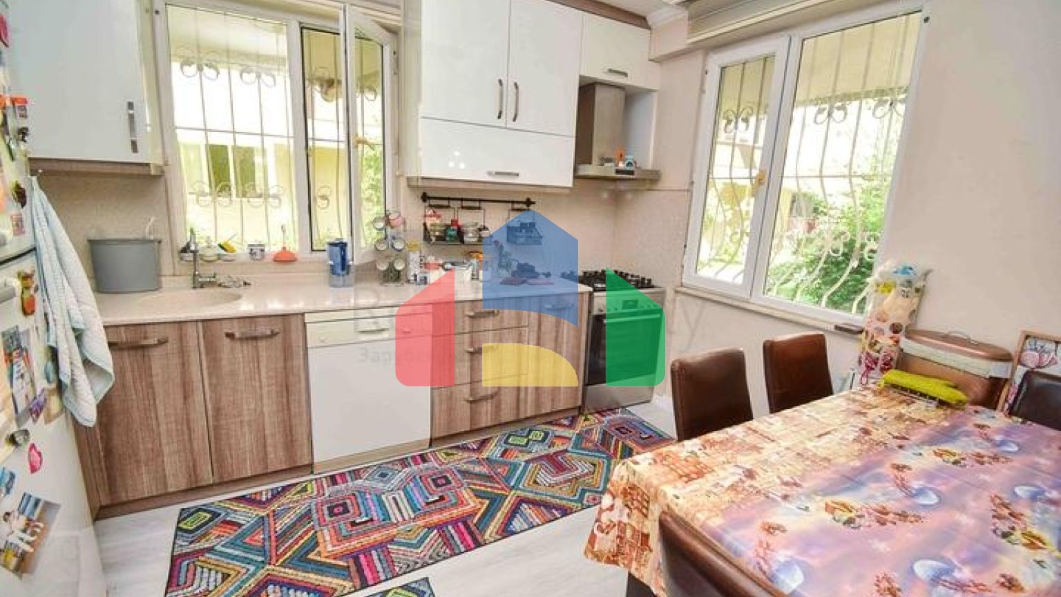 Квартира планування 4 + 1 в мікрорайоні Лара - Анталія