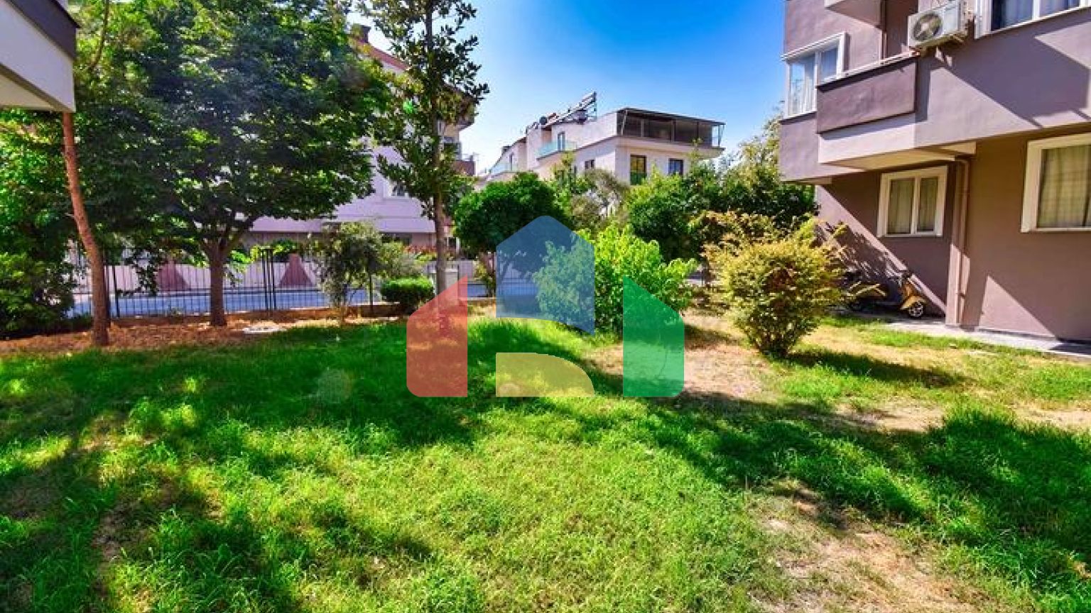 Квартира планування 4 + 1 в мікрорайоні Лара - Анталія