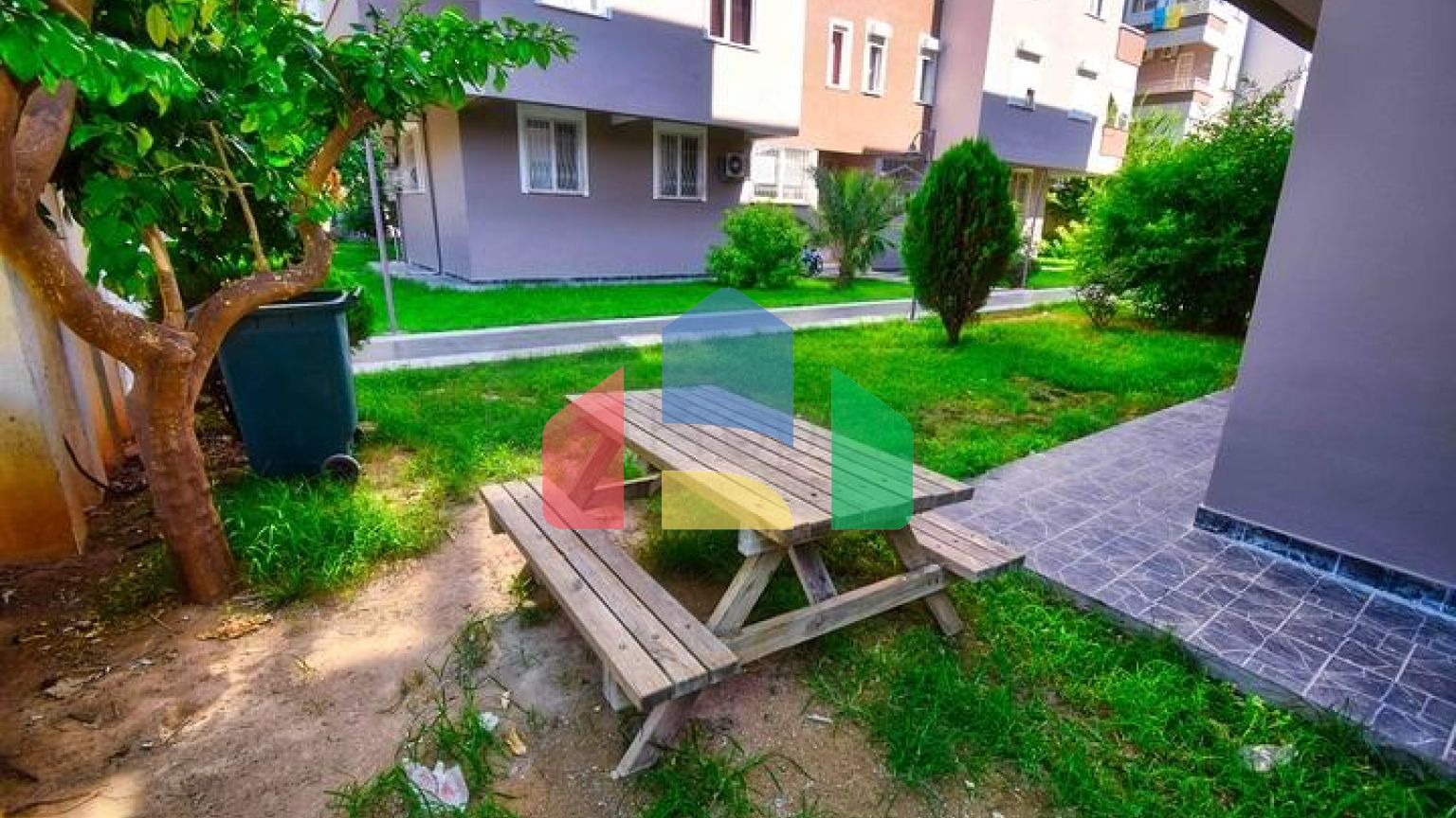 Квартира планування 4 + 1 в мікрорайоні Лара - Анталія