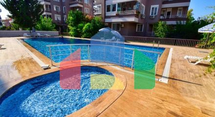 Квартира планування 4 + 1 в мікрорайоні Лара - Анталія