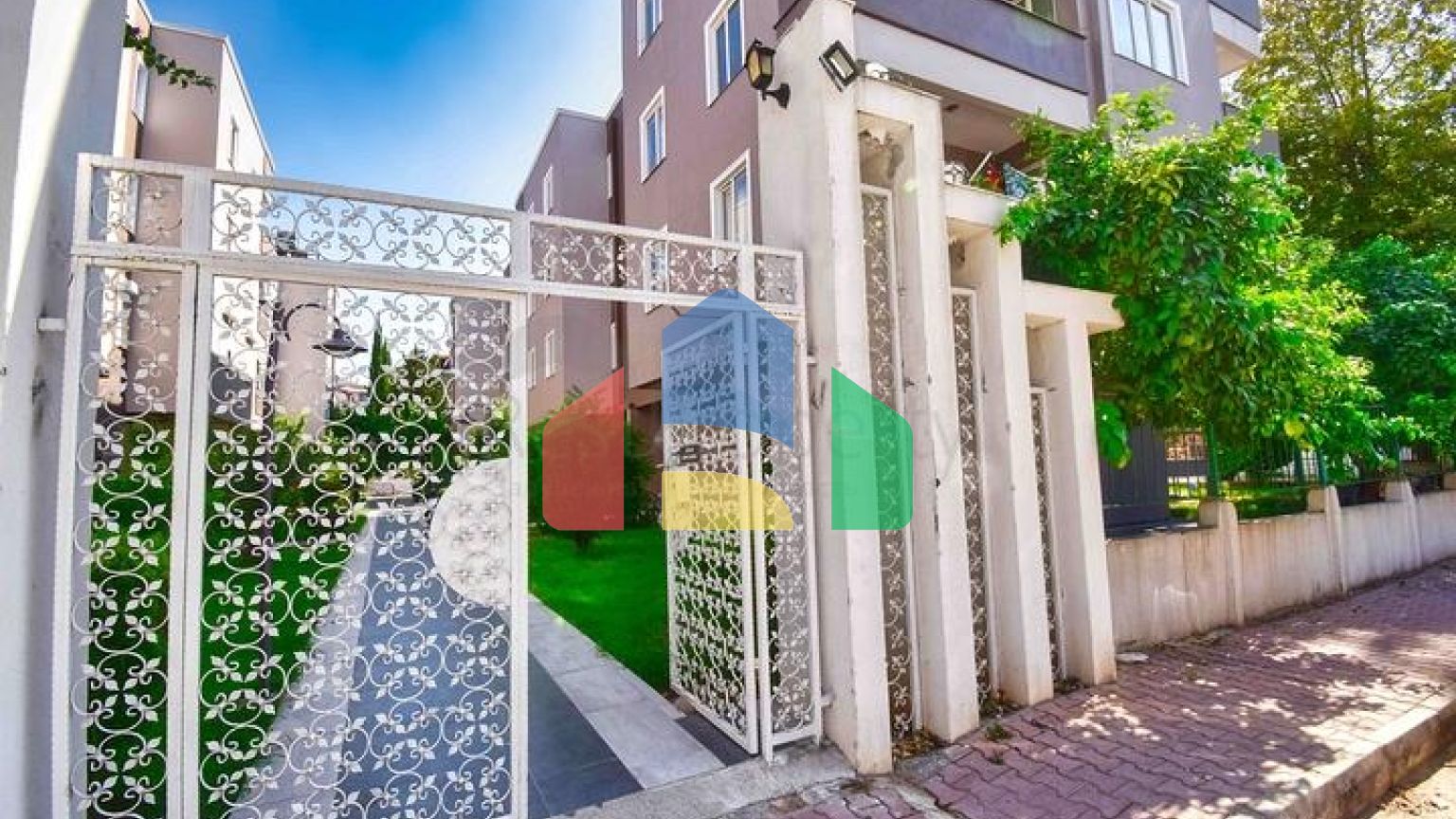 Квартира планування 4 + 1 в мікрорайоні Лара - Анталія