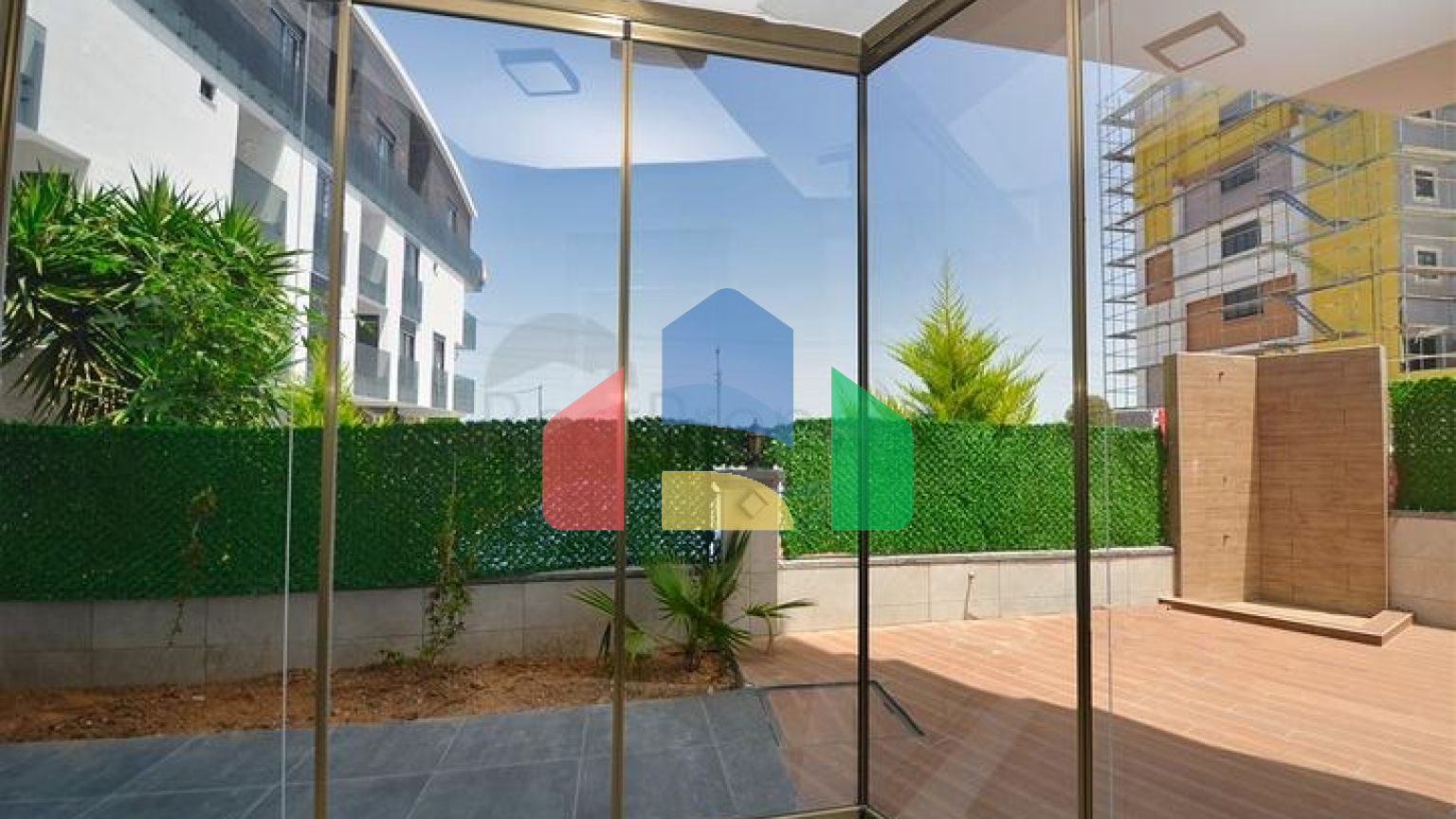 Квартири планування 1 + 1, 2+1 і 4+1 в мікрорайоні Гюзельоба - Анталія