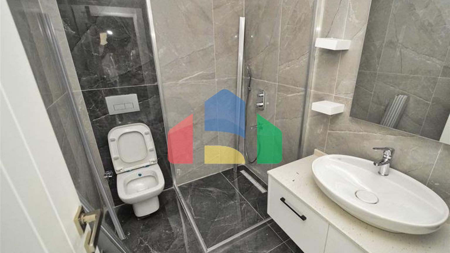 Новий житловий комплекс з багатою інфраструктурою в районі Лара