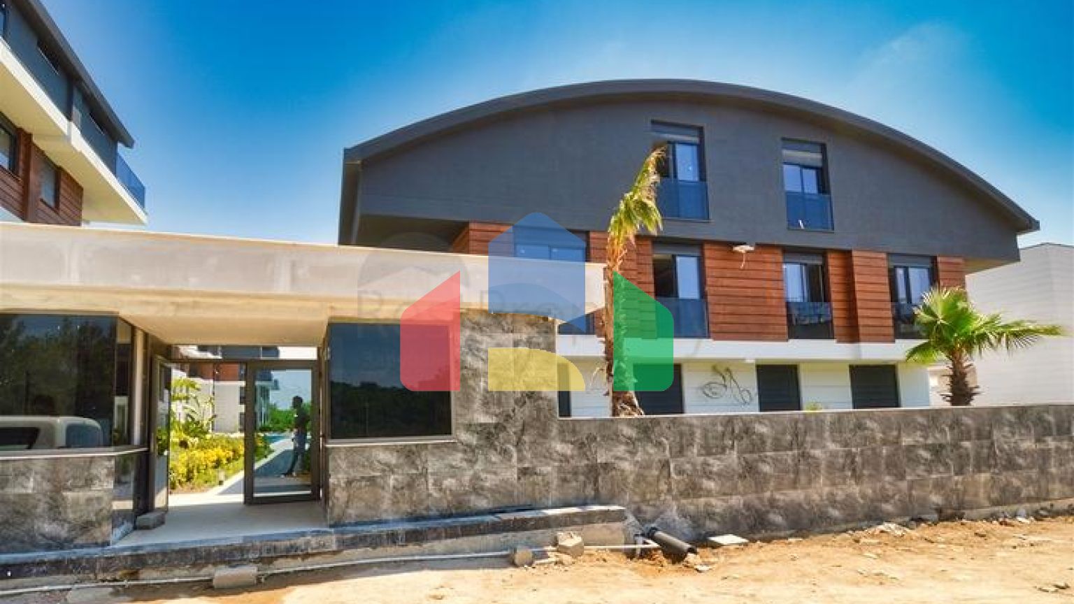 Новий житловий комплекс з багатою інфраструктурою в районі Лара