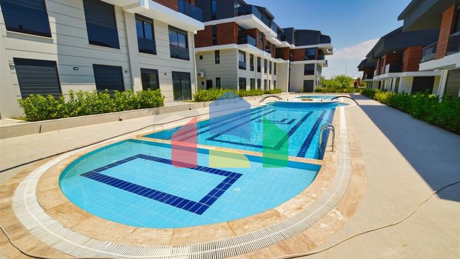 Новий житловий комплекс з багатою інфраструктурою в районі Лара