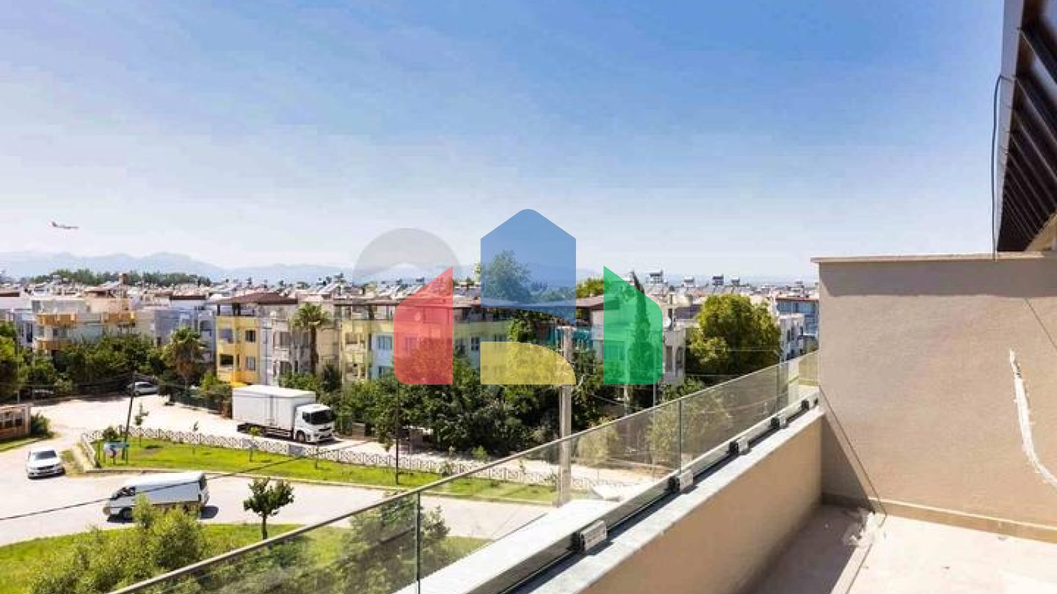 Новий житловий комплекс в районі Лара-Анталія