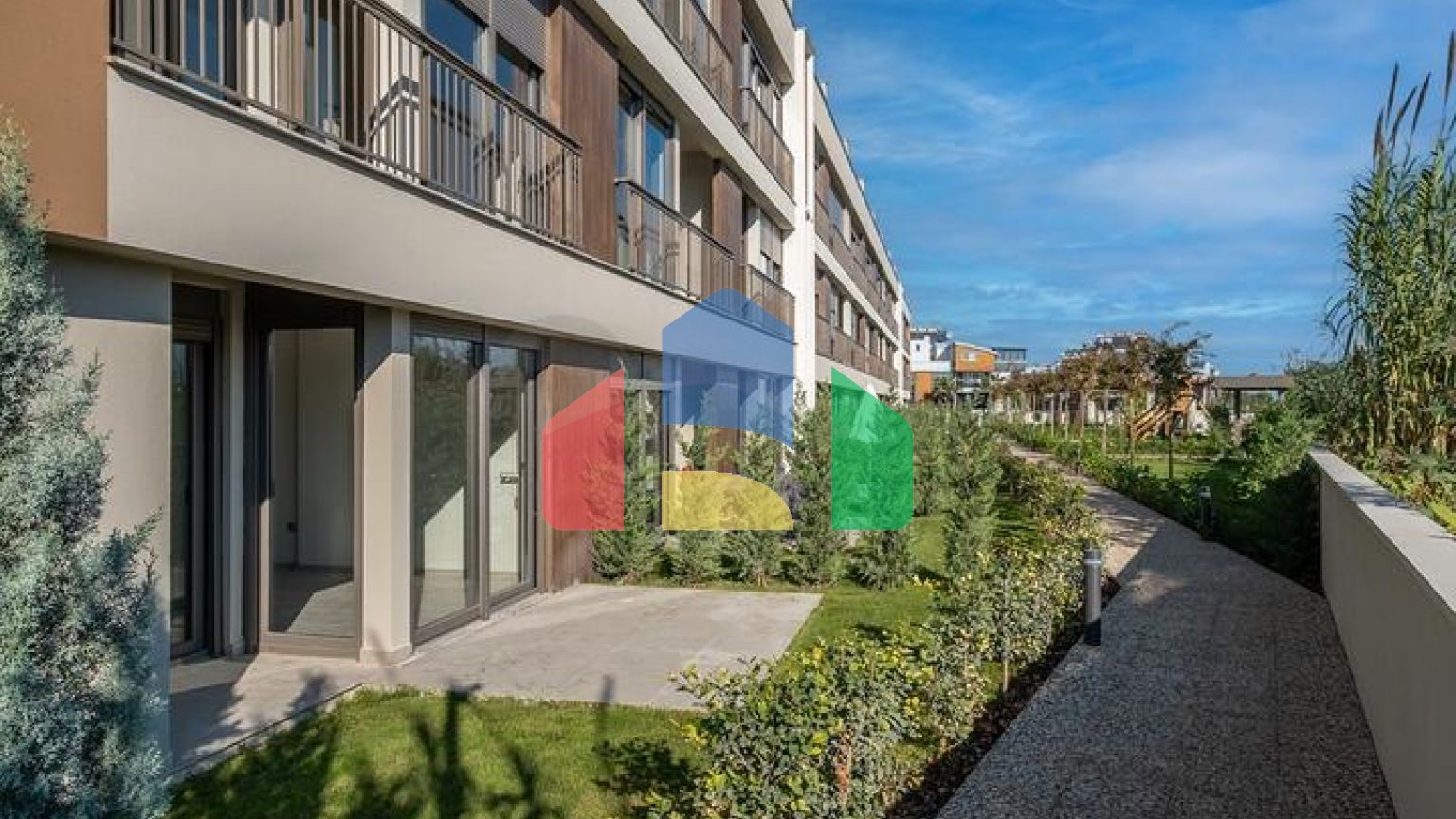 Новий житловий комплекс в районі Лара-Анталія