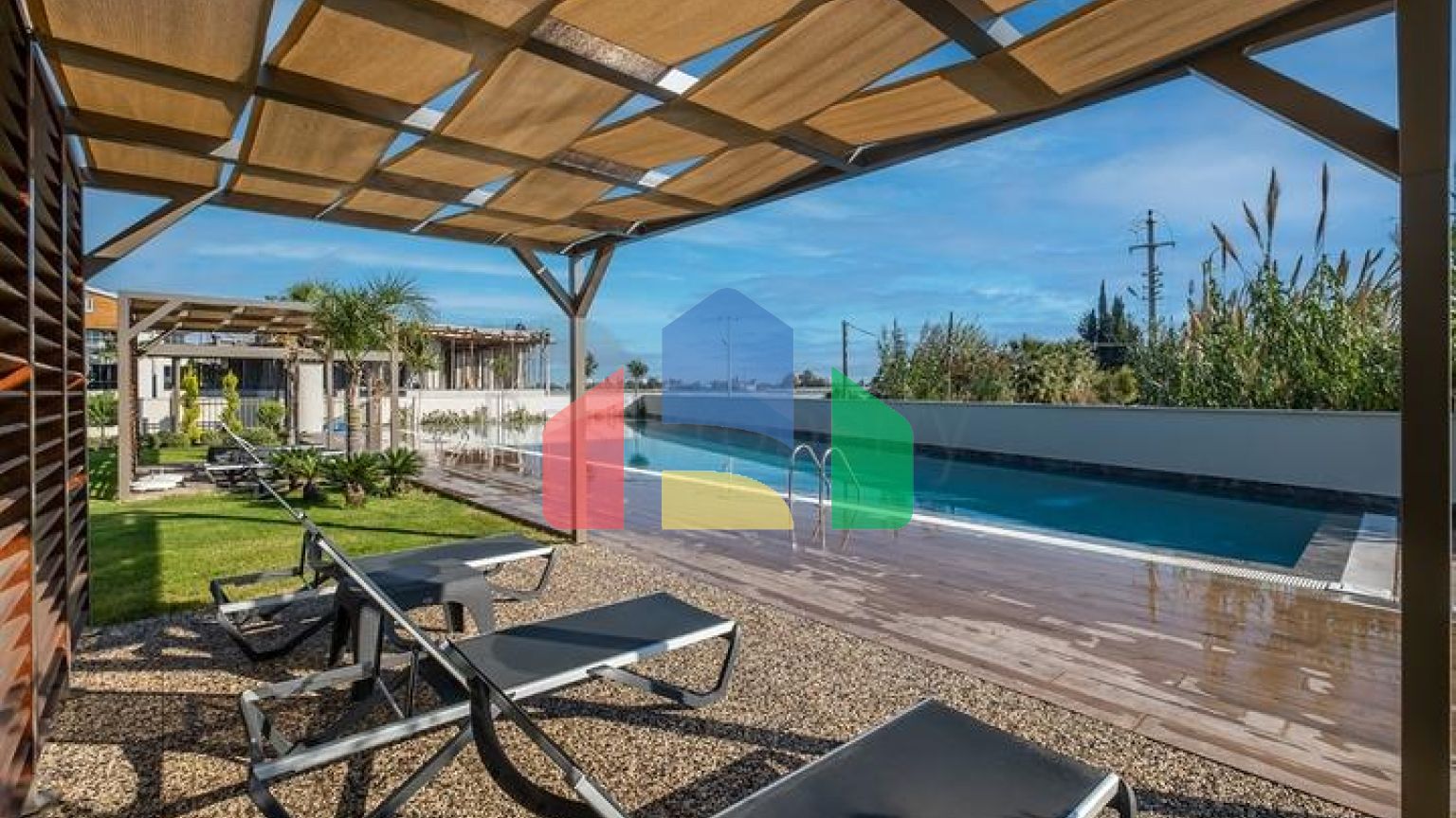 Новий житловий комплекс в районі Лара-Анталія