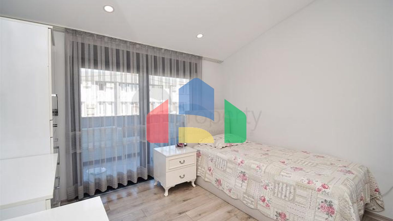 Квартира планування 3 + 1 в мікрорайоні Гюзельоба - Анталія