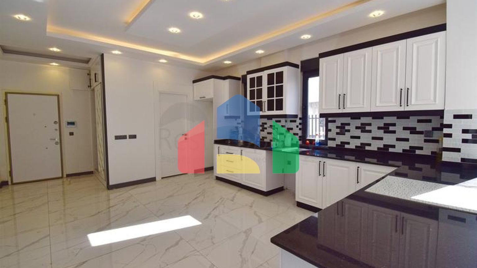 Вилла планировки 5+1 в районе Лара - Анталия