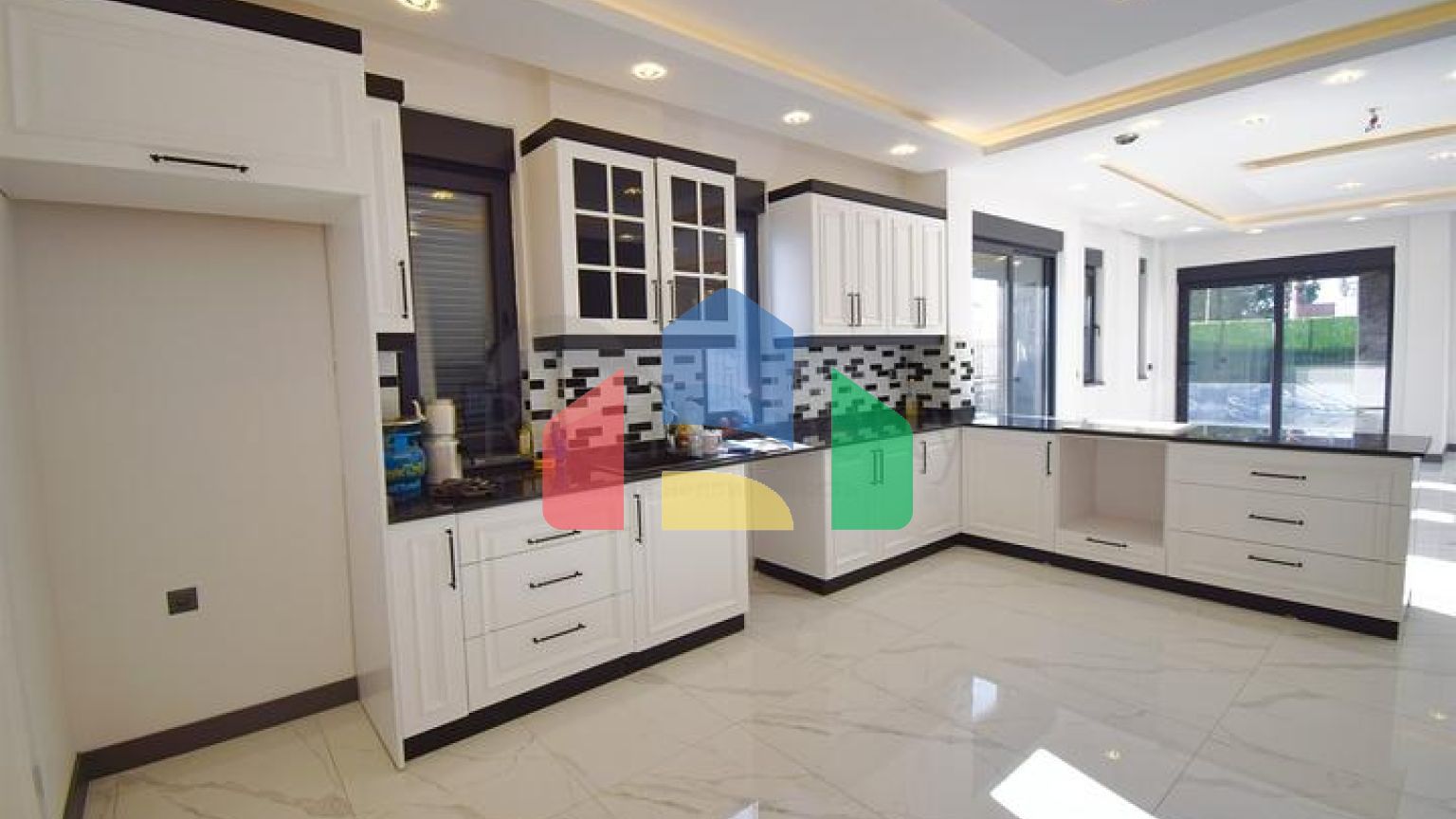 Вилла планировки 5+1 в районе Лара - Анталия