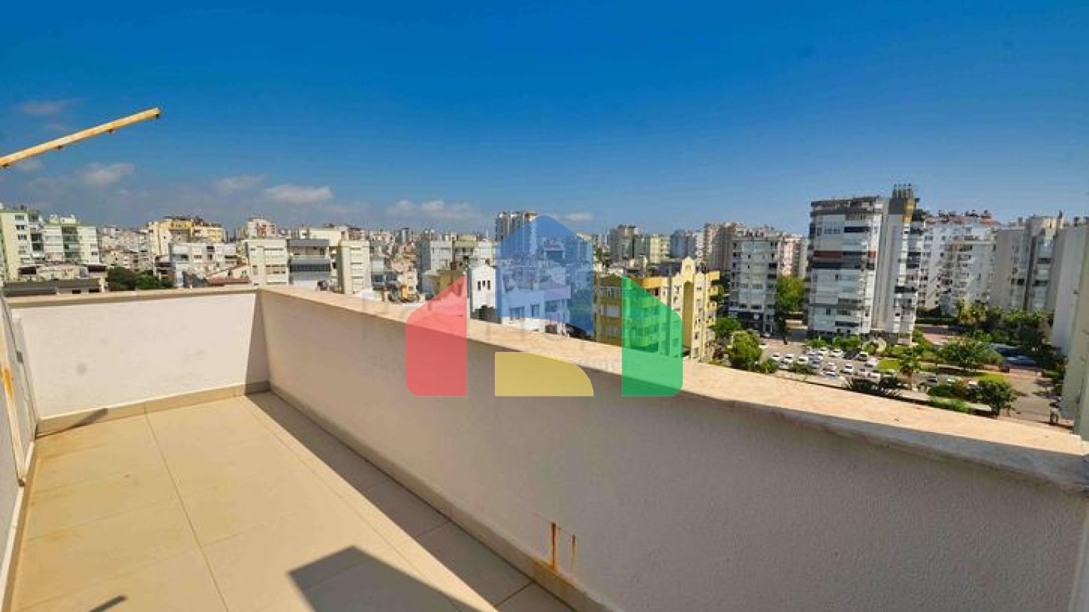 Квартира планування 5 + 1 в мікрорайоні Лара - Анталія