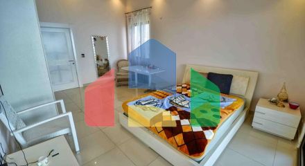 Квартира планування 5 + 1 в мікрорайоні Лара - Анталія