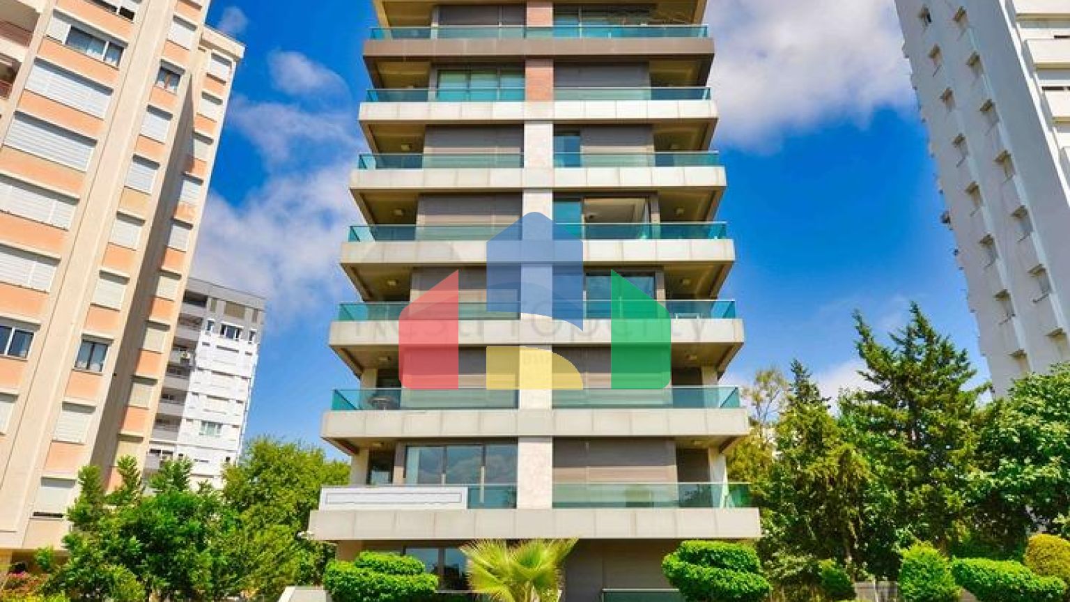 Квартира планування 5 + 1 в мікрорайоні Лара - Анталія