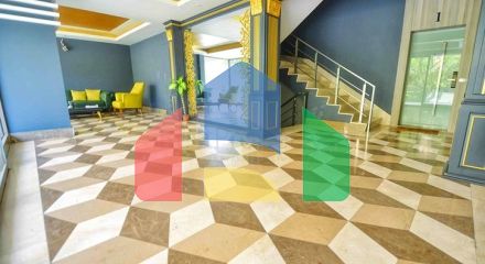 Квартира планування 5 + 1 в мікрорайоні Лара - Анталія