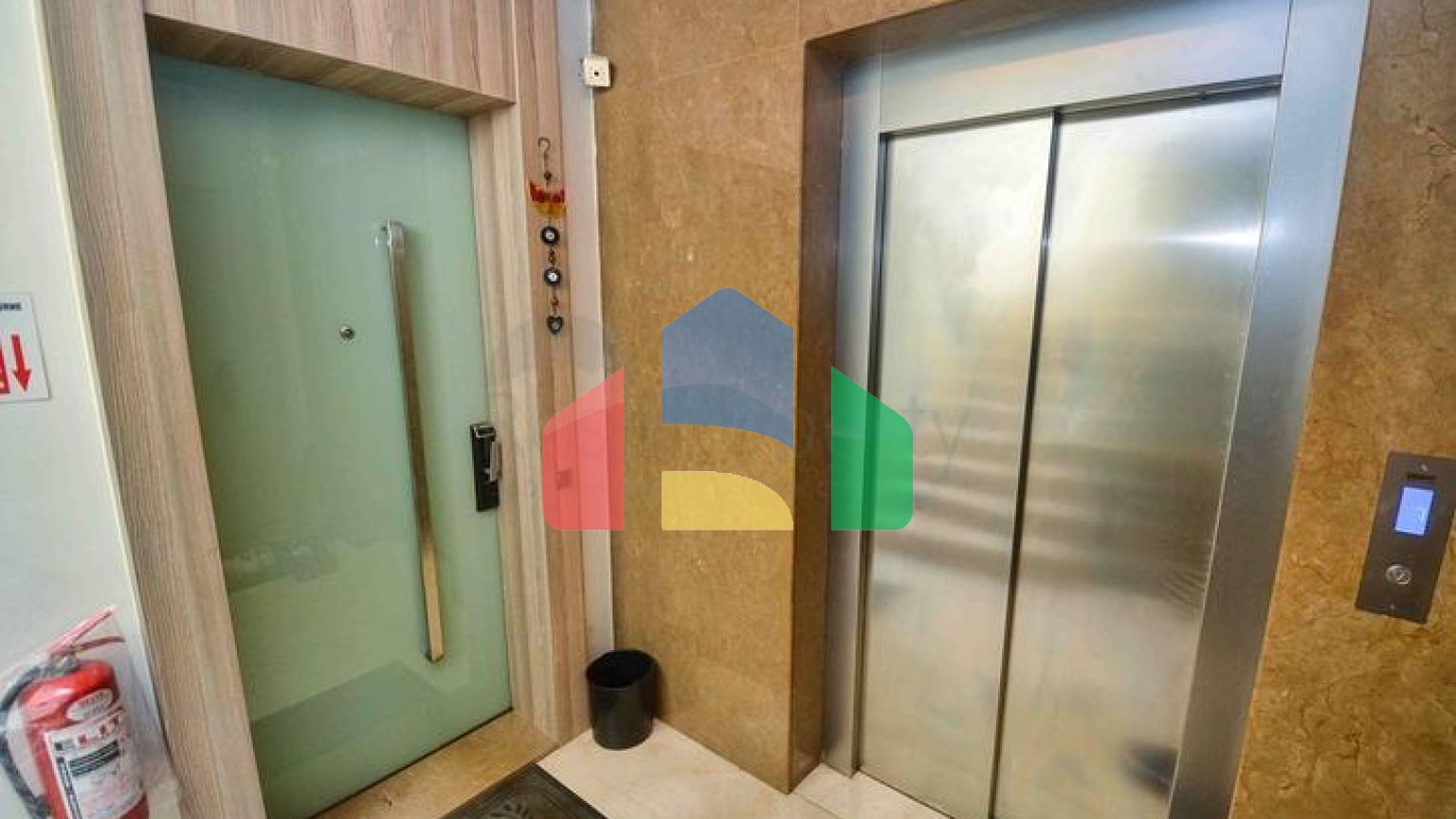 Квартира планування 5 + 1 в мікрорайоні Лара - Анталія