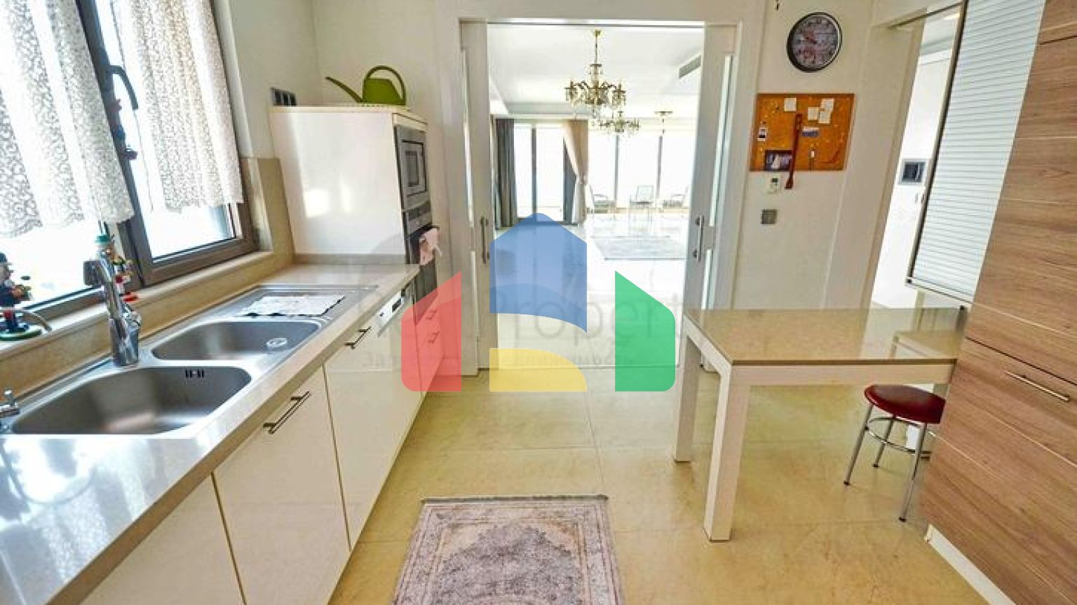 Квартира планування 5 + 1 в мікрорайоні Лара - Анталія