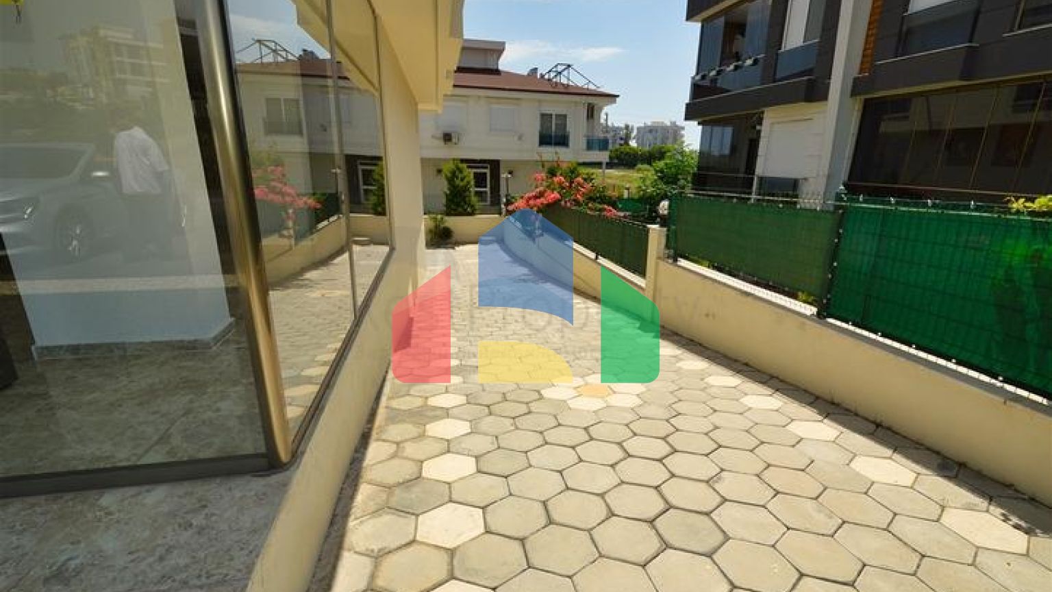 Квартира планировки 3+1 дуплекс в микрорайоне Гузельоба - Анталия