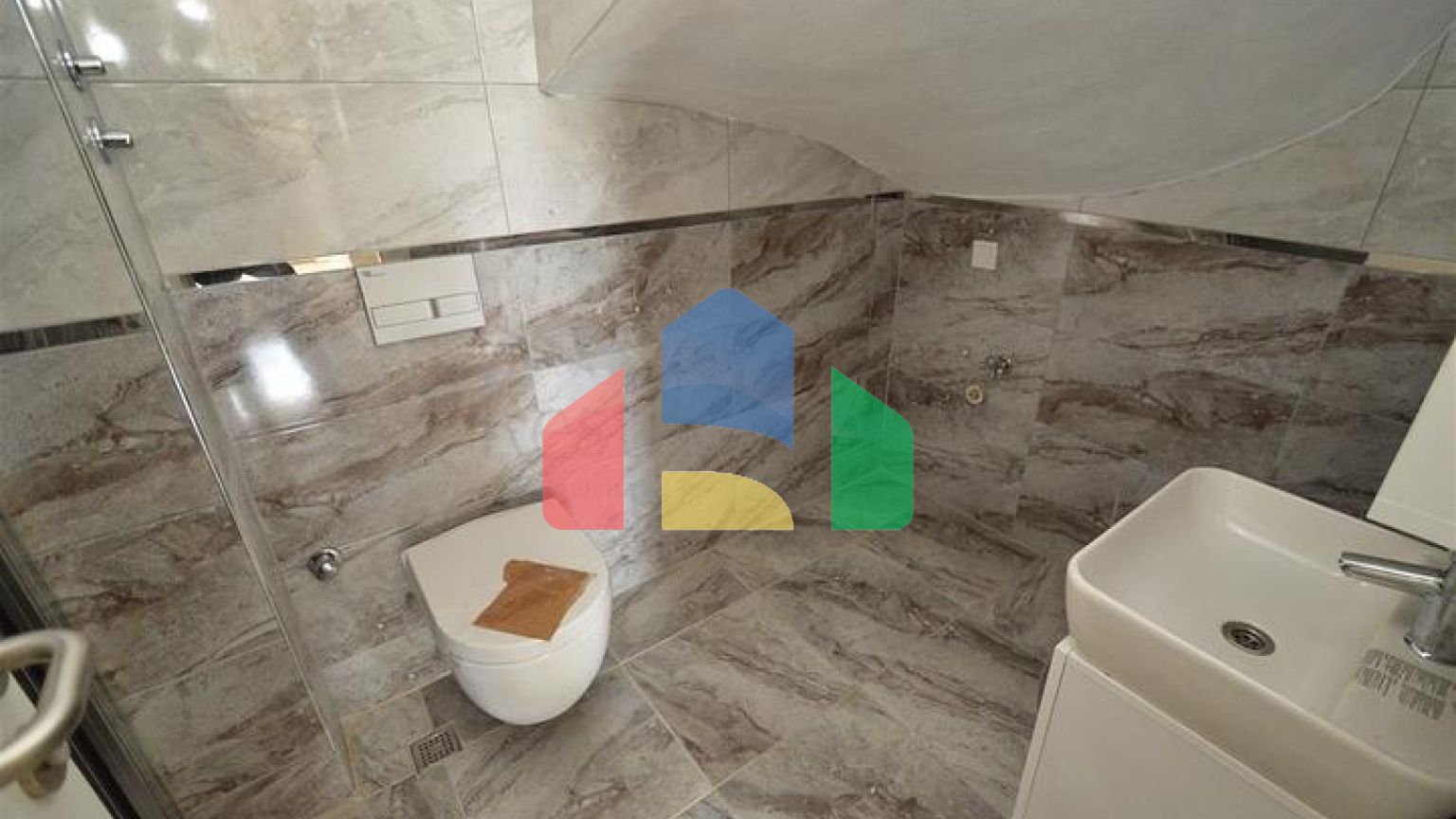 Квартира планировки 3+1 дуплекс в микрорайоне Гузельоба - Анталия