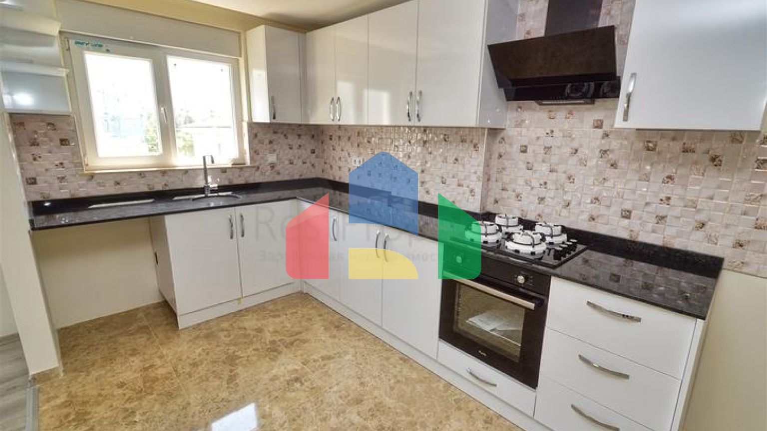 Квартира планировки 3+1 дуплекс в микрорайоне Гузельоба - Анталия