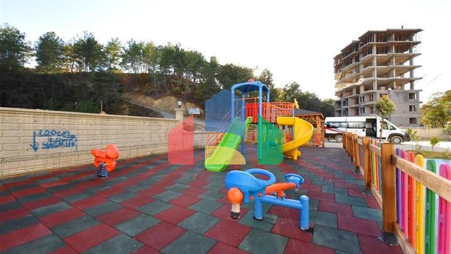 Меблированная квартира 1+1 в Авсалларе