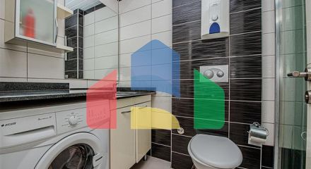 Затишна мебльована квартира з багатою інфраструктурою в мальовничому районі Авсаллар