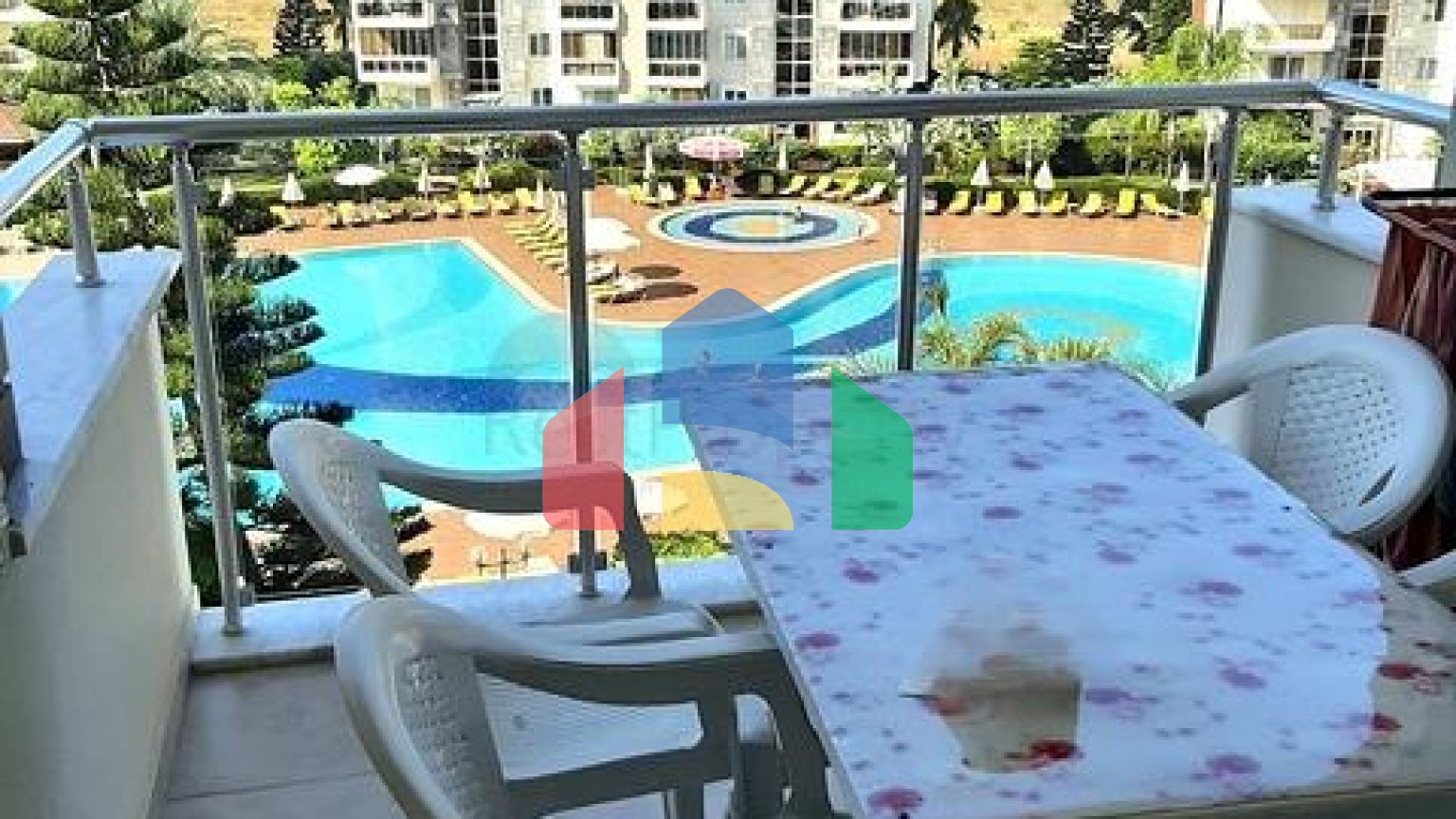 Затишна студія в Авсалларі з курортною інфраструктурою