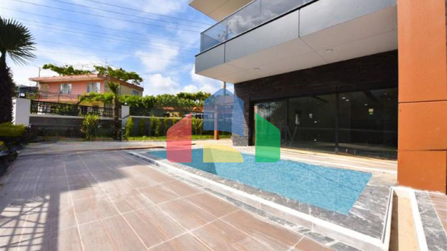 Вілла 4 + 1 для великої родини