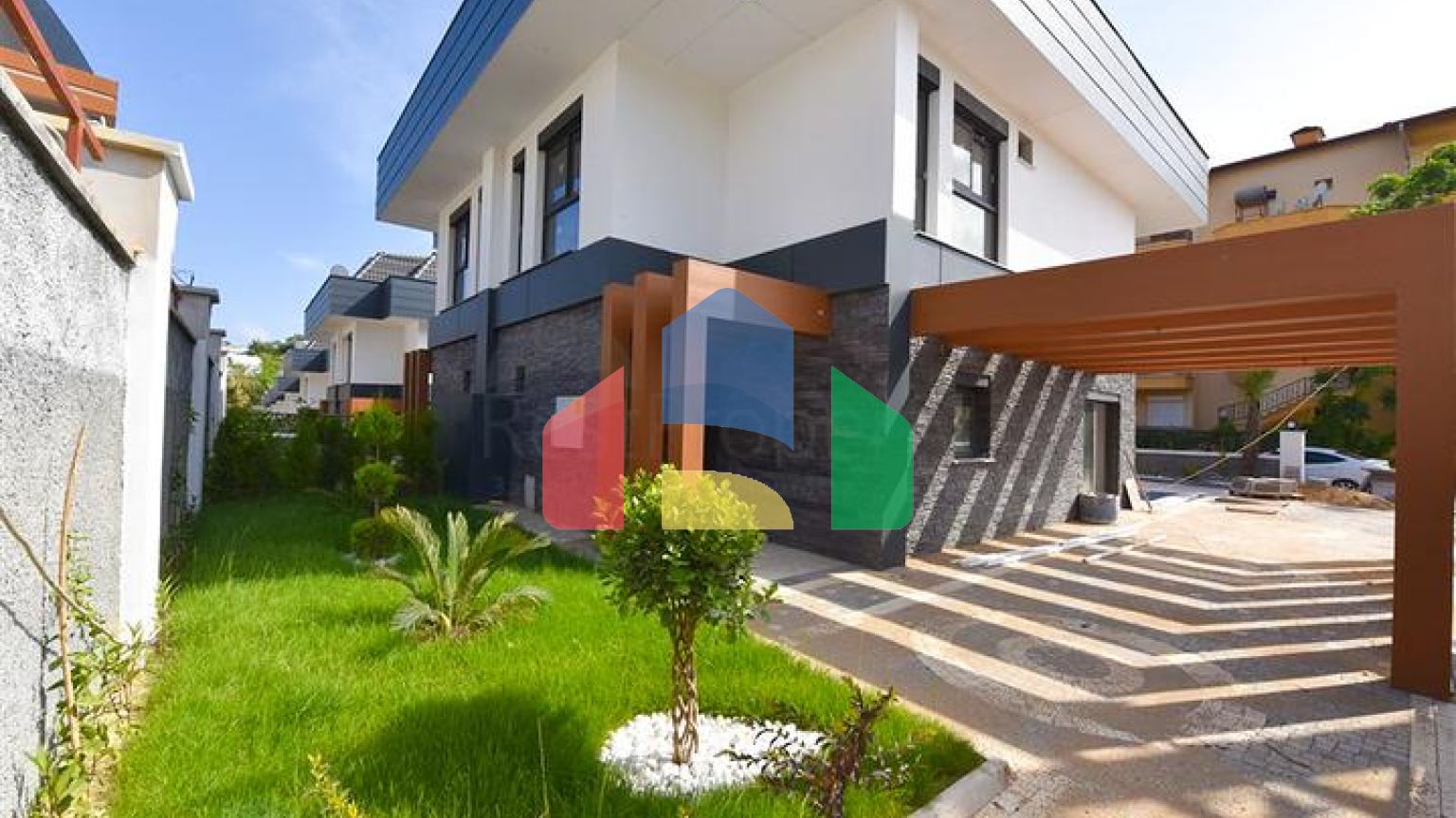 Вілла 4 + 1 для великої родини