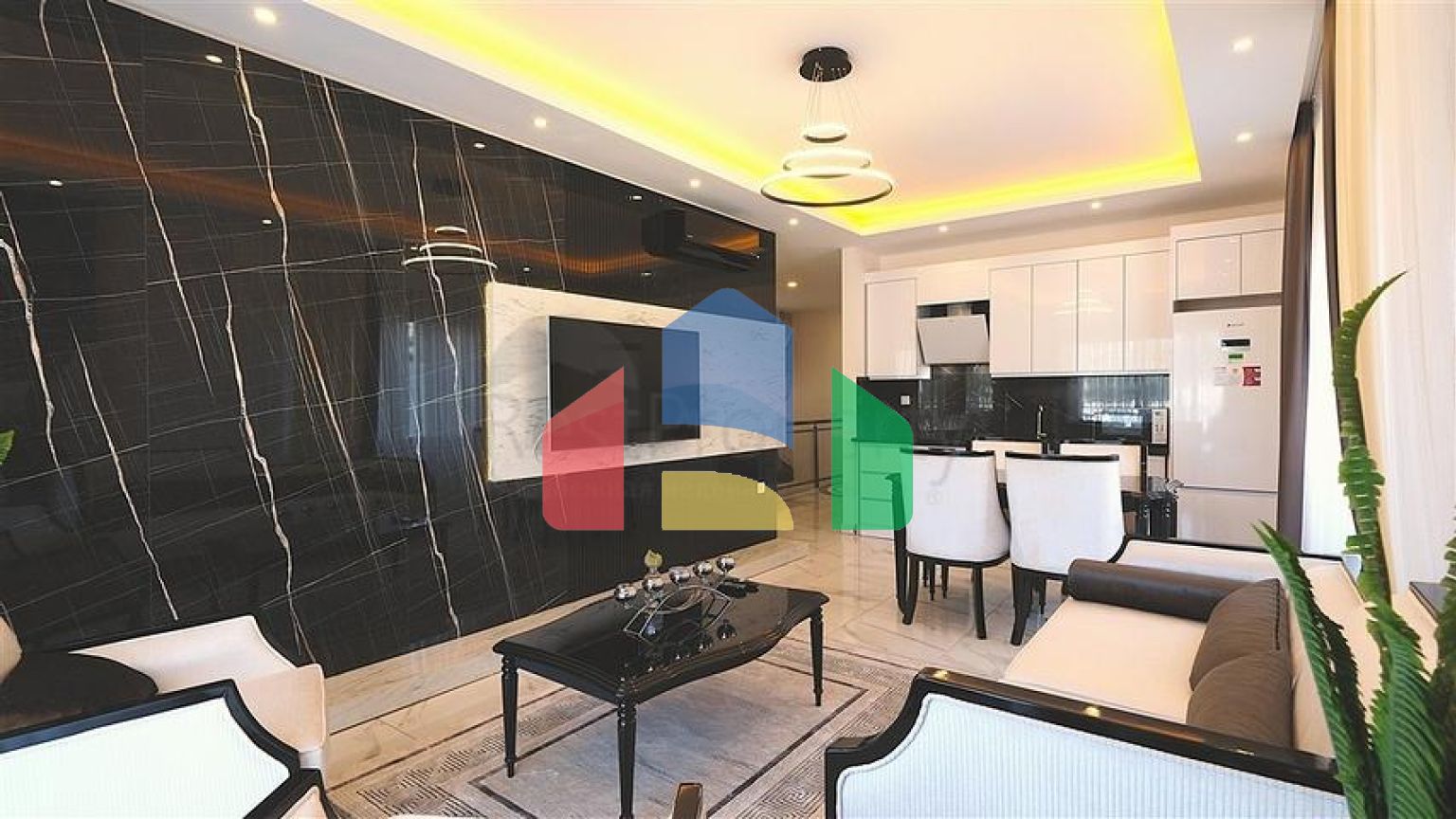 Просторий мебльований дуплекс з терасою і видом на море в сучасному житловому комплексі