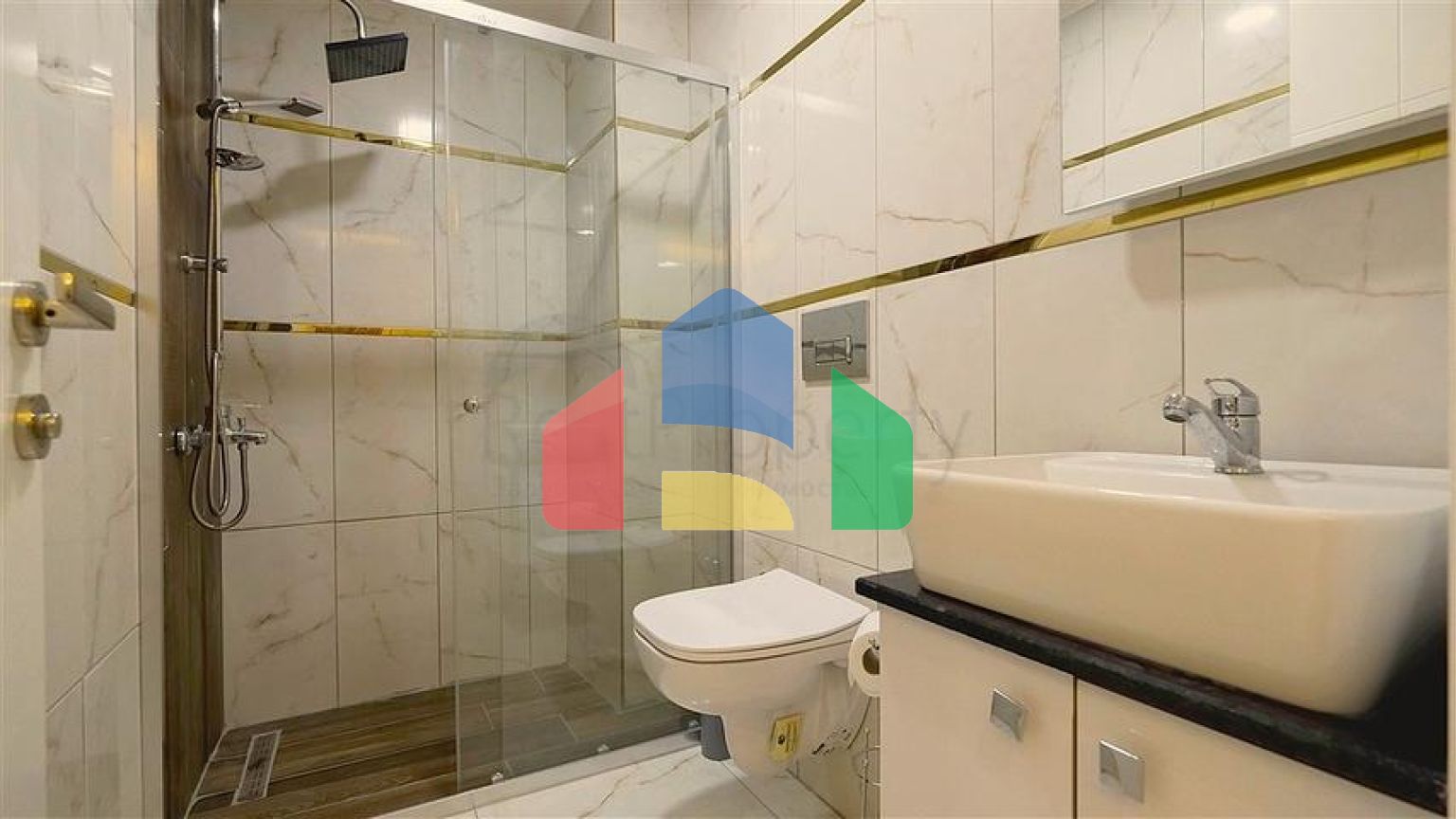 Просторий мебльований дуплекс з терасою і видом на море в сучасному житловому комплексі